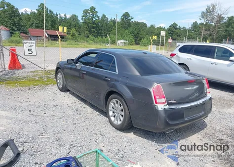 2013 Chrysler 300 Motown from USA, damaged, VIN 2C3CCAAG4DH672381